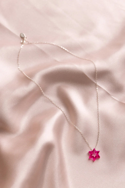 Floating Magen Necklace Magenta